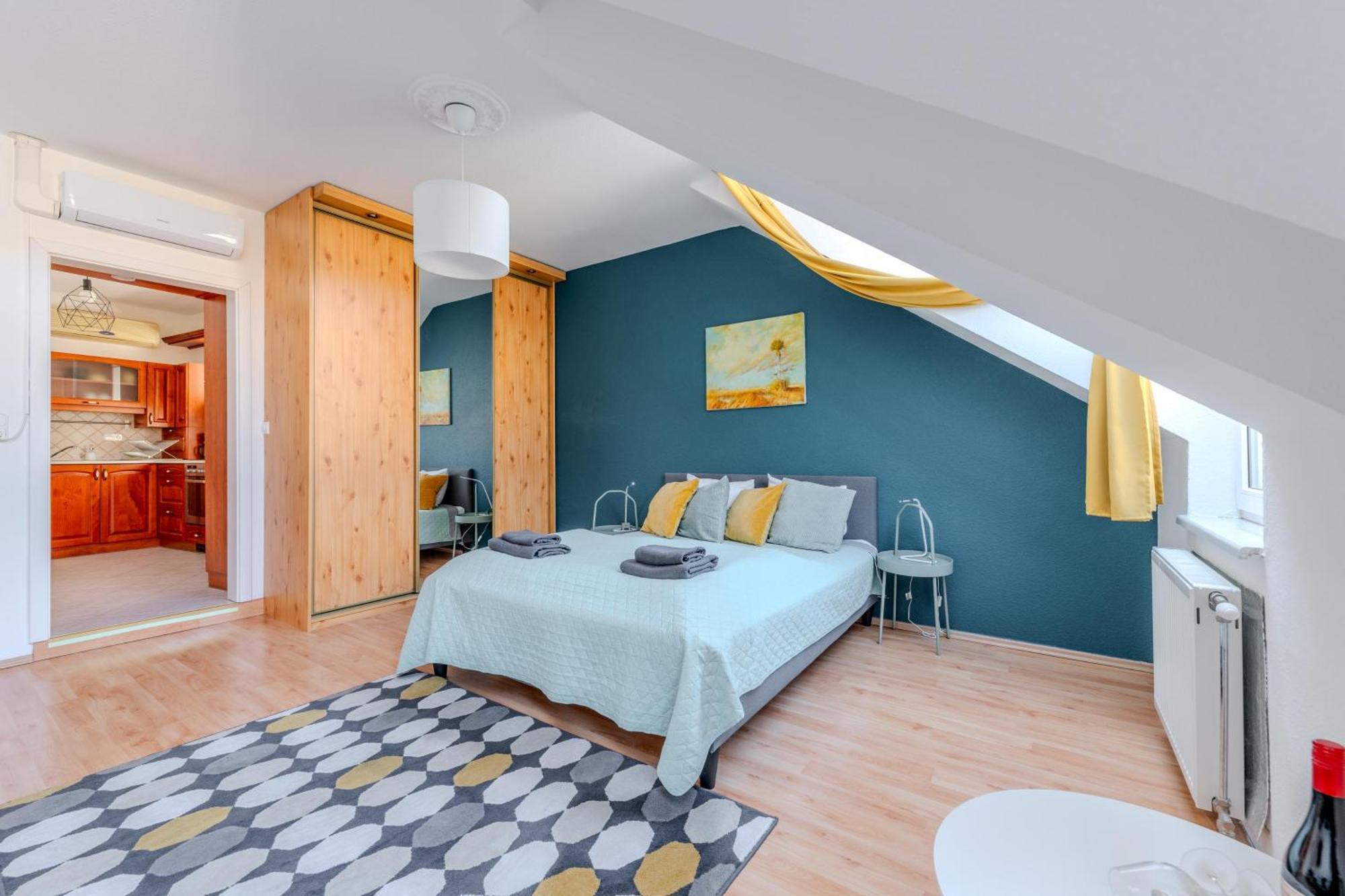 Cozy Flat In The Heart Of Buda บูดาเปสต์ ภายนอก รูปภาพ