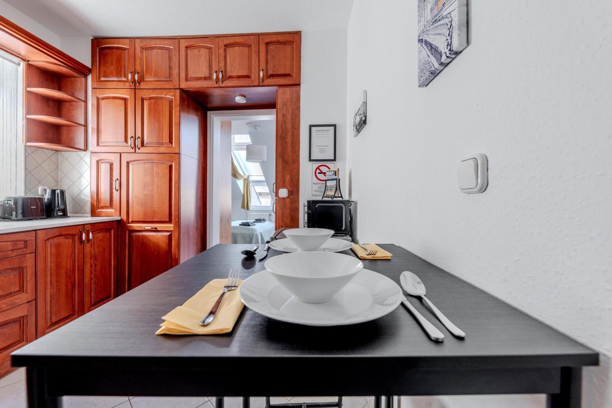 Cozy Flat In The Heart Of Buda บูดาเปสต์ ภายนอก รูปภาพ