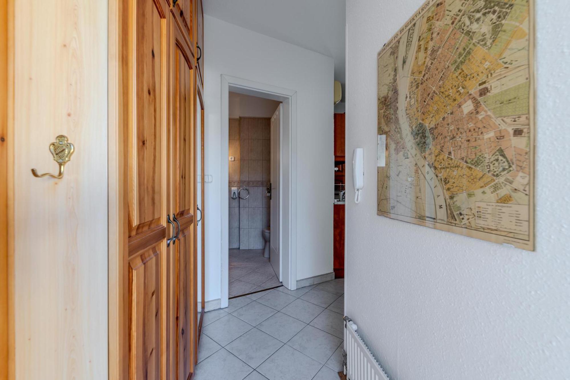 Cozy Flat In The Heart Of Buda บูดาเปสต์ ภายนอก รูปภาพ